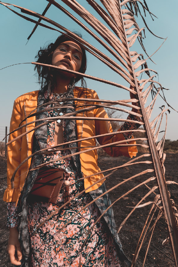 Aradhana_Pune_26-03-18__Boa-C-862__72dpi Sweater, Skirt and Boots: H&M; Robe: Forever 21; Wrap and Trouser: Zara; Belt: Sisley; Accessories: Stylist’s Own, Fashion, Photography, Lifestyle, currentmood, currentmoodmagazine, fashion magazine, online fashion magazine, fashion magazine in India, Indian fashion magazine