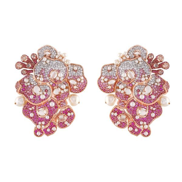 An interview with Meet Kamdar Avlani, the jewellery designer behind the eponymous brand, Kamdaravlani