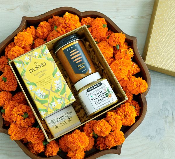 The art of gifting- hina oomer-ahmed founder of luxury gifting brand luxebox featured in online magazine currentMood 5