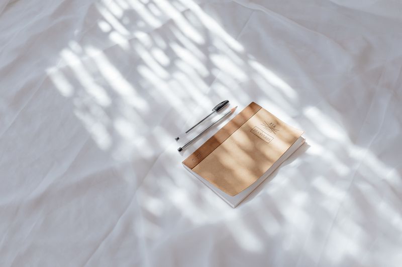 (UN)rest a quarantine photo series by Vriddhi Sawlani on currentMood magazine. Art in the time of corona 6