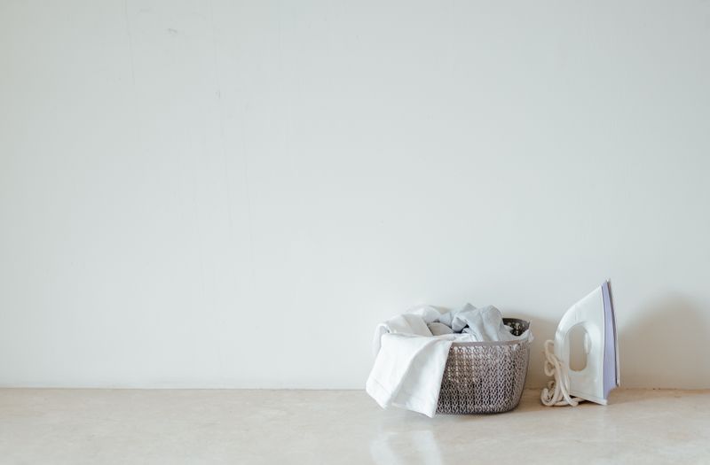 (UN)rest a quarantine photo series by Vriddhi Sawlani on currentMood magazine. Art in the time of corona 8