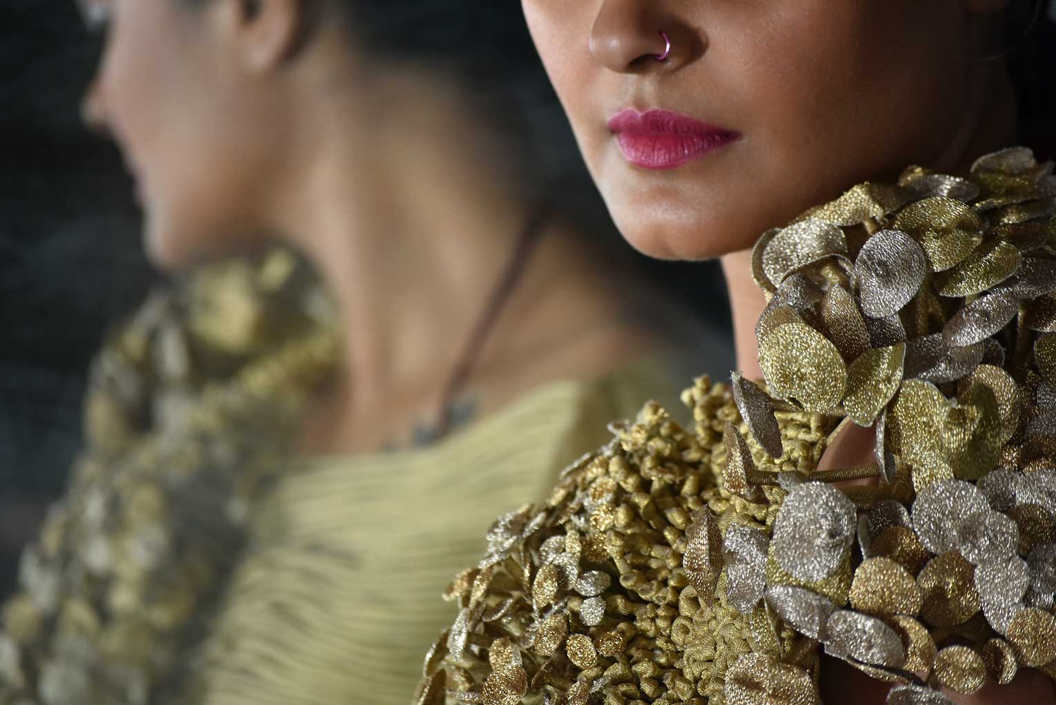Weaving magic a bridal handloom collection in support of artisans and weavers, by designer Vaishali Shadangule. Vaishali S featured in currentMood magazine