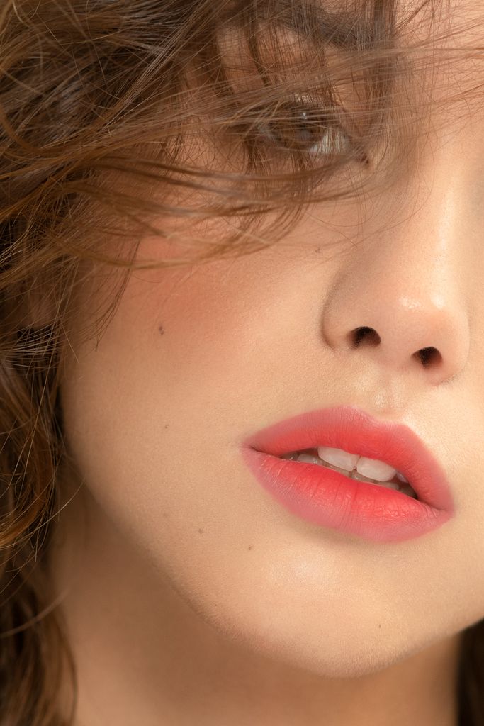 Beauty Editorial: Hue's Who by Aviraj Singh. fashion editorial by Aviraj Saluja and Vishruti Vinay currentMood magazine india 6