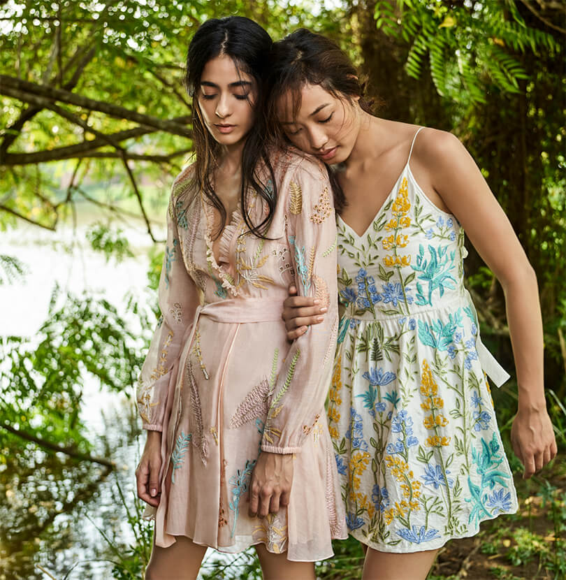 Anita Dongre Grassroot: Fashion That Empowers | currentMood visits Grassroot’s craft collective in Bakutra, Gujarat | Images Courtesy: Anita Dongre Grassroot | currentMood | Fashion and culture magazine | Anita Dongre