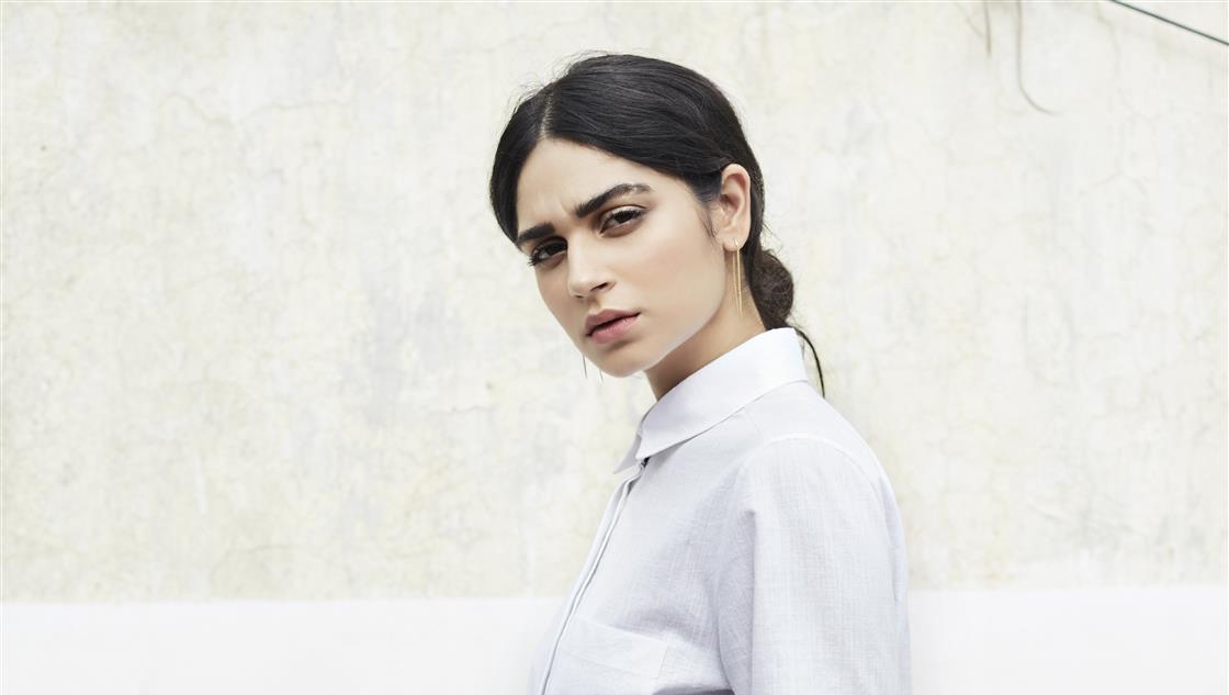 Kavya Trehan currentMood interviews musician and lead vocalist of MOSKO, Kavya Trehan